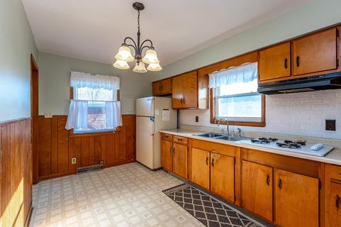 116 Scrivner St, Stanton, KY 40380 photo 7
