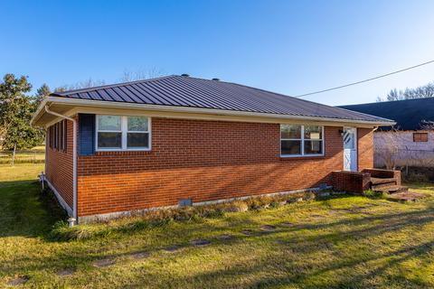 116 Scrivner St, Stanton, KY 40380 photo 2