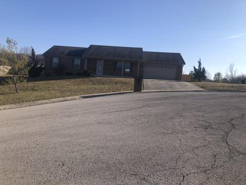 1025 Eagle Point Dr, Berea, KY 40403 photo 1