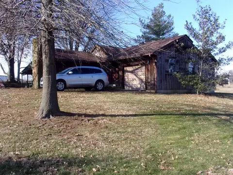 71 Ed Pulliam Dr, Chaplin, KY 40012