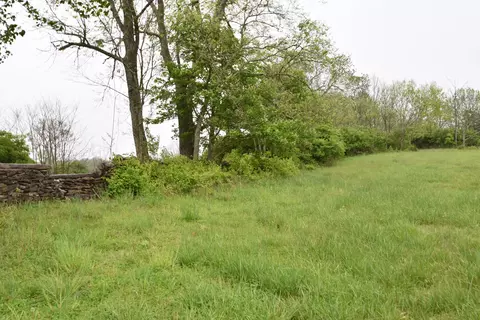 682 A T Dean Rd, Harrodsburg, KY 40330