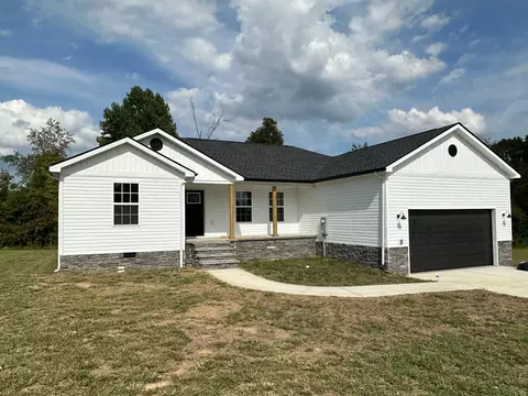 57 Halcomb Pond Rd, Corbin, KY 40701