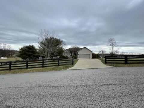 293 Rolling Meadows Dr, Lancaster, KY 40444 photo 3