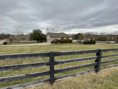 293 Rolling Meadows Dr, Lancaster, KY 40444 photo 21