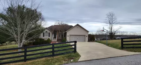 293 Rolling Meadows Dr, Lancaster, KY 40444 photo 1