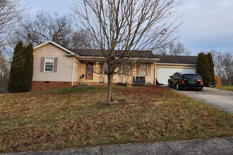 325 Ridgeview Dr, Berea, KY 40403 photo 1