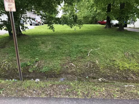 818 Old Madisonville Rd, Princeton, KY 42445