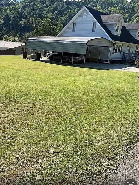 61 Richmond Ests, Van Lear, KY 41265 photo 3
