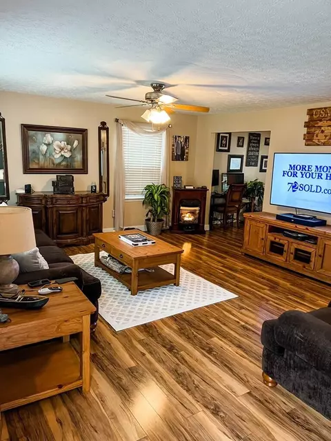 61 Richmond Ests, Van Lear, KY 41265 photo 11