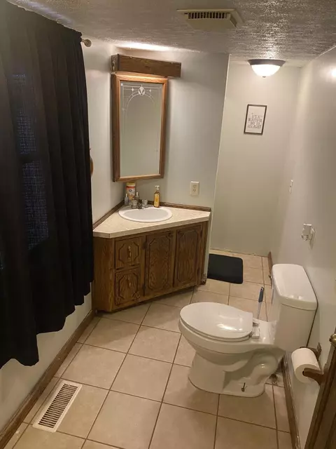 105 Bowling Rd, Jackson, KY 41339 photo 9