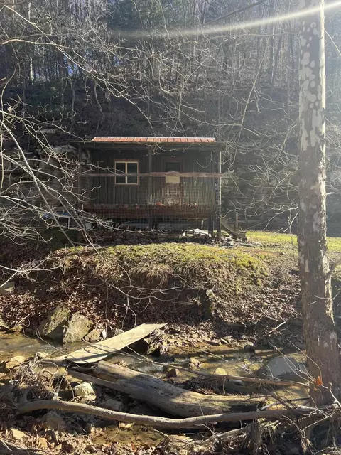 105 Bowling Rd, Jackson, KY 41339 photo 17