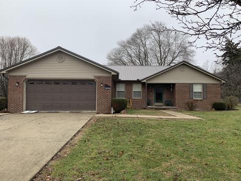 1004 Moonlight Dr, Berea, KY 40403 photo 1