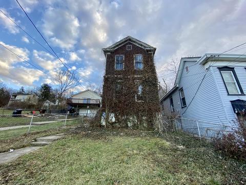 1035 John St, Covington, KY 41016