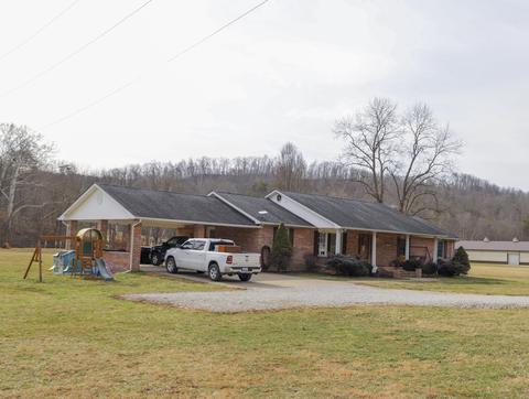 21140 Bolts Fork Rd, Rush, KY 41168 photo 3