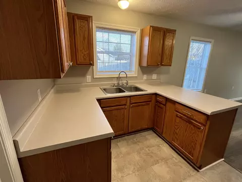 319 Gilbert St, Corbin, KY 40701 photo 3