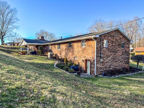 155 Reasor St, Corbin, KY 40701 photo 3