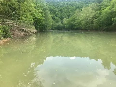 284 Huff Rd, Hyden, KY 41749