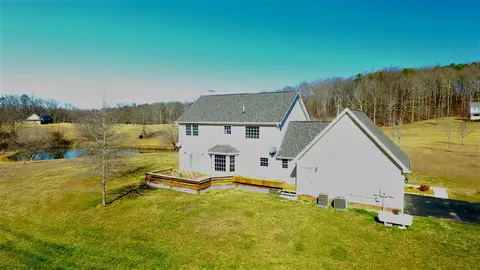 240 Brelance Dr, Corbin, KY 40701 photo 4
