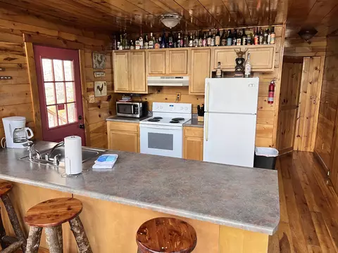 75 Lloyd Ln, Slade, KY 40376 photo 3