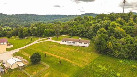 539 John Gover Ln, Bronston, KY 42518