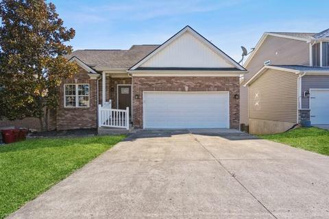 368 Village Dr, Frankfort, KY 40601