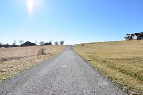356 Walnut St, Salvisa, KY 40372 photo 3