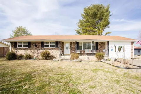 611 Riverview Dr, Stanton, KY 40380