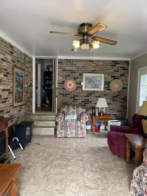 611 Riverview Dr, Stanton, KY 40380 photo 6