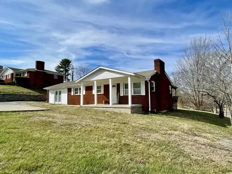 140 Oak Hill Rd, Somerset, KY 42503