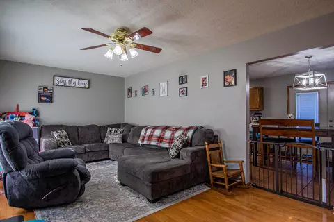 60 Carnation Dr, Corbin, KY 40701 photo 4