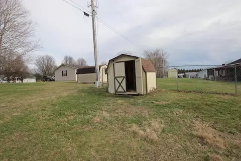 79 Walnut St, Brodhead, KY 40409 photo 5