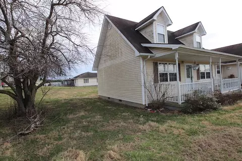 79 Walnut St, Brodhead, KY 40409 photo 4