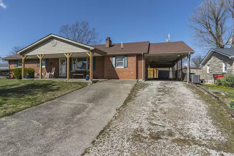 40 Baker Ct, Berea, KY 40403 photo 2