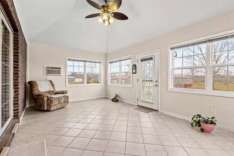 995 Ellington Loop Rd, Morehead, KY 40351 photo 18
