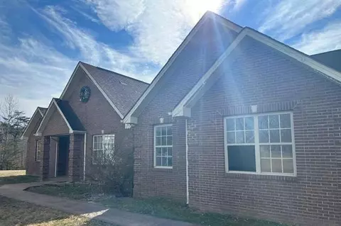 285 Bob Helton Rd, Whitley City, KY 42653