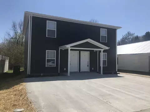 403 W 7th St, Corbin, KY 40701 photo 1