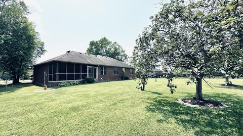320 Bocote Dr, Berea, KY 40403 photo 8