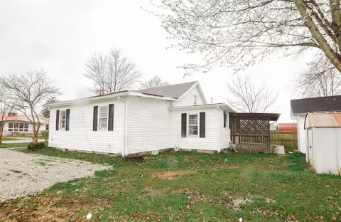 125 E Halls Rd, Stanton, KY 40380 photo 5