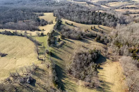 1240 Leaning Oak Rd, Corinth, KY 41010