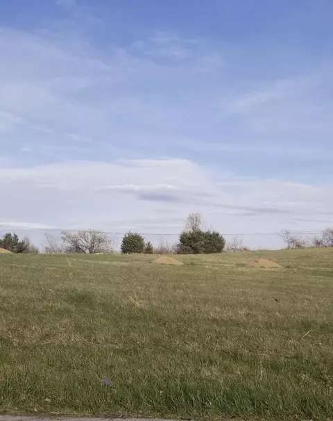 0 Juniper Hill Dr, Harrodsburg, KY 40330