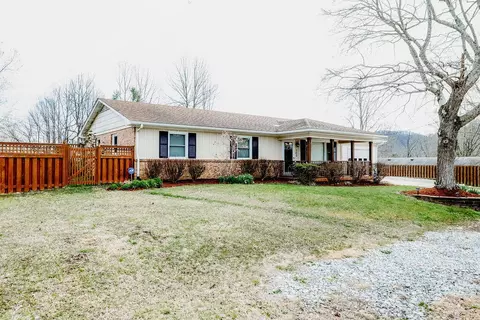 112 Summit Dr, Morehead, KY 40351 photo 2