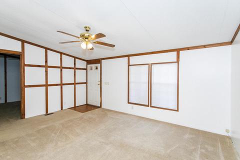 1644 Sandy Ridge Rd, Campton, KY 41301 photo 2