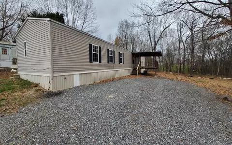 71 Friendship Ln, Gilbertsville, KY 42044