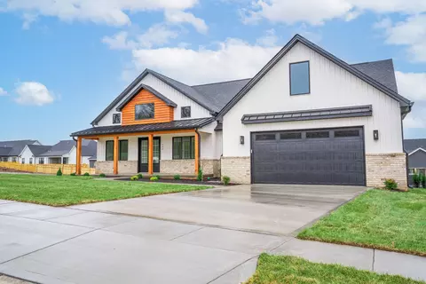 602 Trinity Ln, Versailles, KY 40383 photo 2