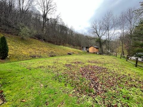 237 Poplar Br, David, KY 41616 photo 5