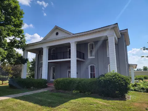 226 Main St, Crab Orchard, KY 40419
