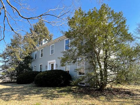 4409 Lexington Rd, Paris, KY 40361