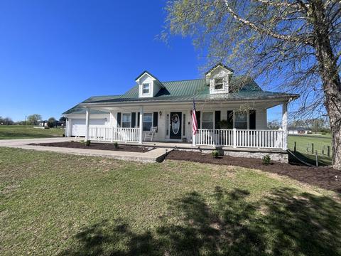 392 Settlement Dr, Lancaster, KY 40444
