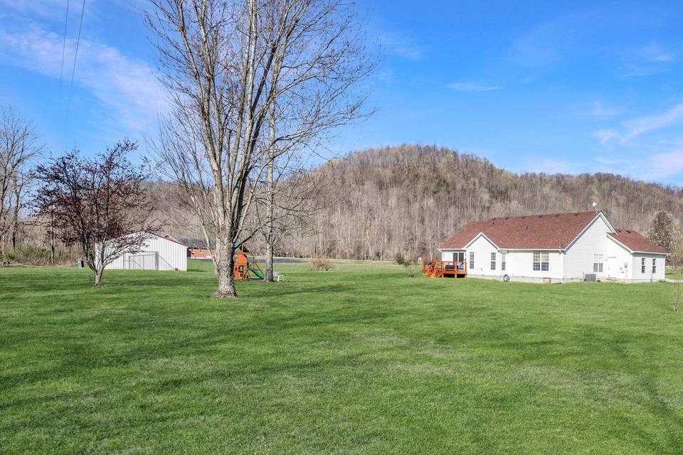  10430 Forkland Rd, Parksville, KY 40464 photo 9
