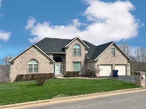 602 Knoll Ln, Nancy, KY 42544
